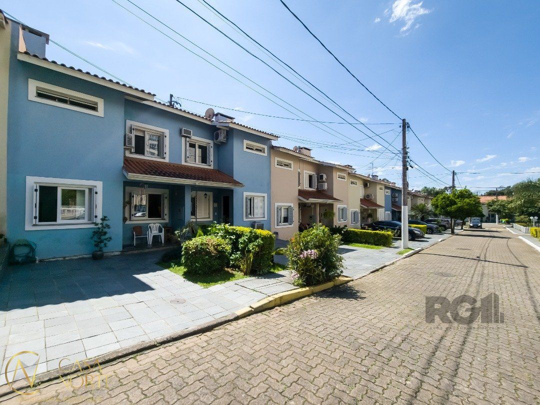 Casa de Condomínio à venda com 3 quartos, 148m², 1 suíte, 2 vagas, Estrada João Salomoni no bairro Vila Nova em Porto Alegre