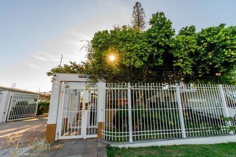 Apartamento à venda com 2 quartos, 61m², 1 suíte, 1 vaga, Travessa Escobar no bairro Camaquã em Porto Alegre