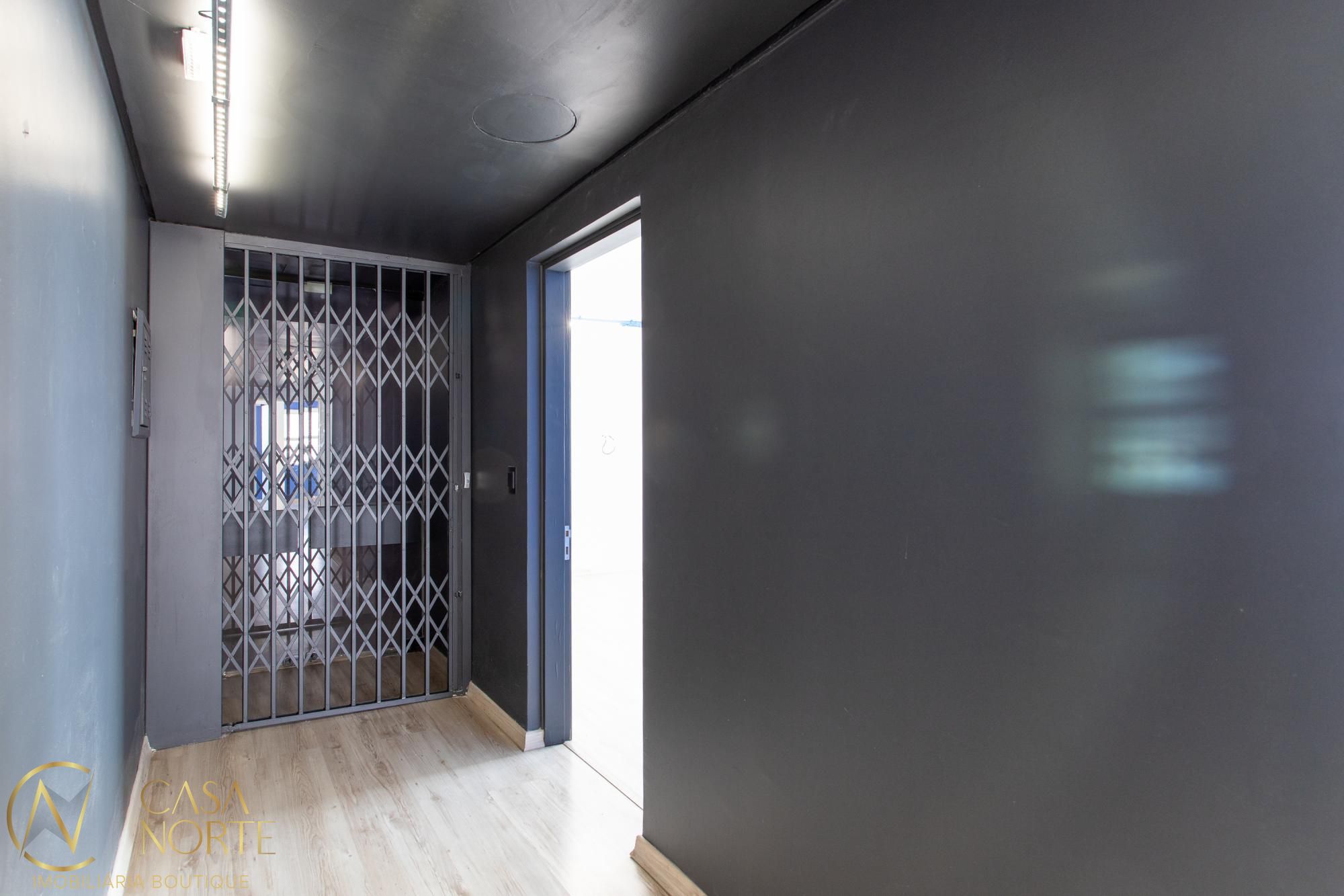 Conjunto Comercial à venda com 6 quartos, 43m², Avenida Alberto Bins no bairro Independência em Porto Alegre