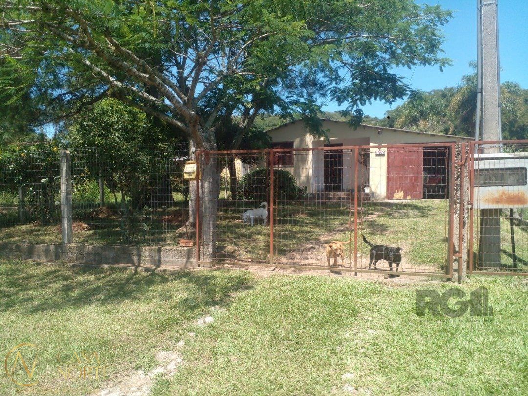 Casa à venda com 2 quartos, 139m², 3 vagas, Estrada Retiro da Ponta Grossa no bairro Ponta Grossa em Porto Alegre