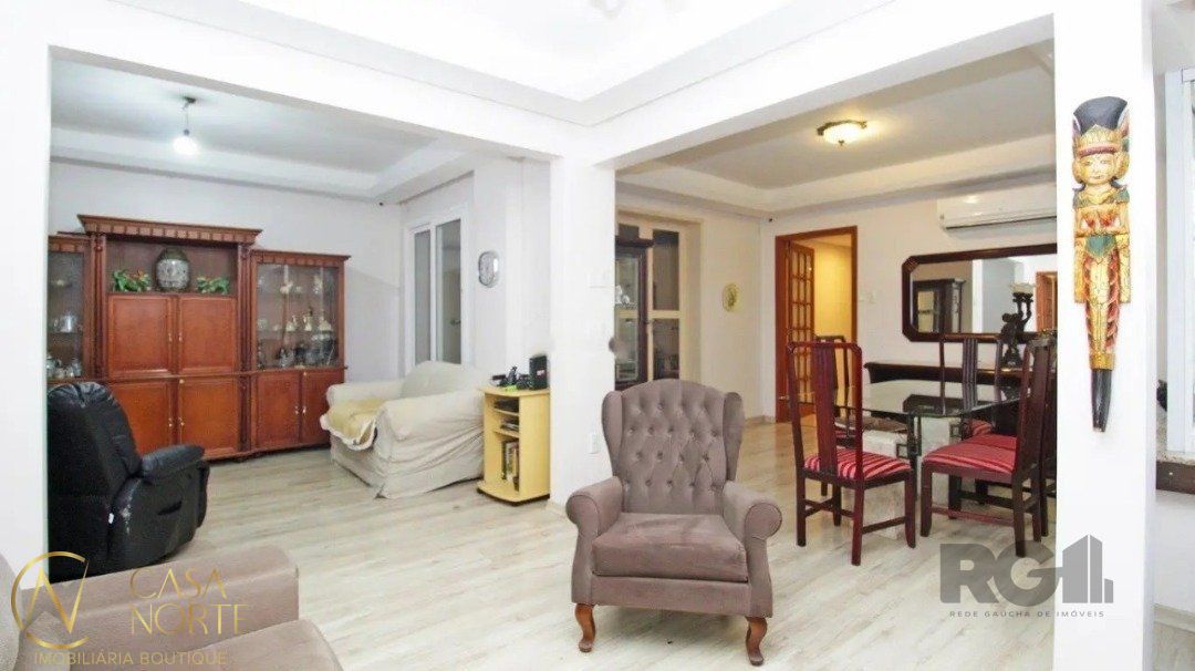 Apartamento à venda com 3 quartos, 112m², 1 suíte, Rua Félix da Cunha no bairro Floresta em Porto Alegre