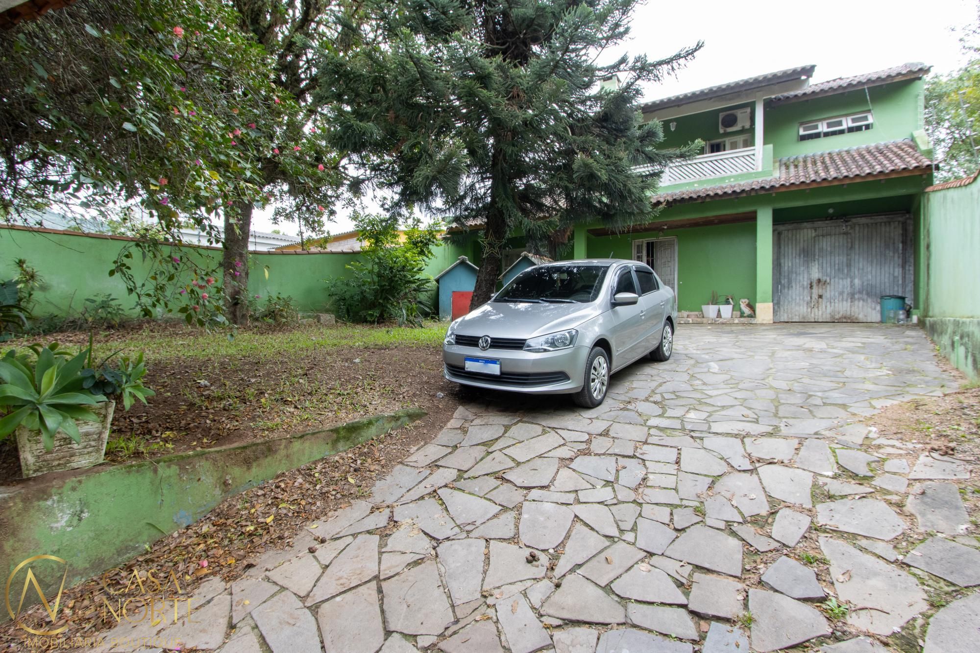 Casa à venda com 4 quartos, 385m², 3 suítes, 2 vagas, Estrada do Rincao no bairro Belém Velho em Porto Alegre