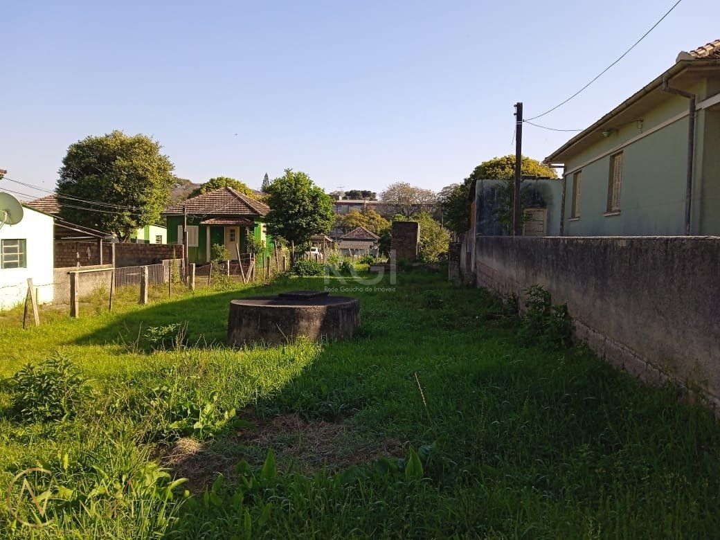 Terreno à venda  com 585m², Rua Doutor Mário Totta no bairro Tristeza em Porto Alegre