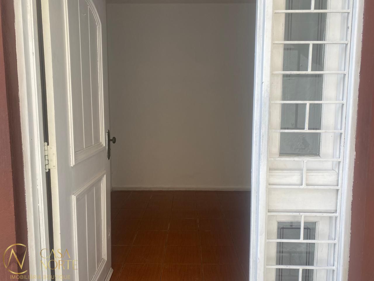 Casa à venda com 3 quartos, 215m², 1 suíte, 2 vagas, Rua Álvaro Pedro da Rosa no bairro Aberta dos Morros em Porto Alegre