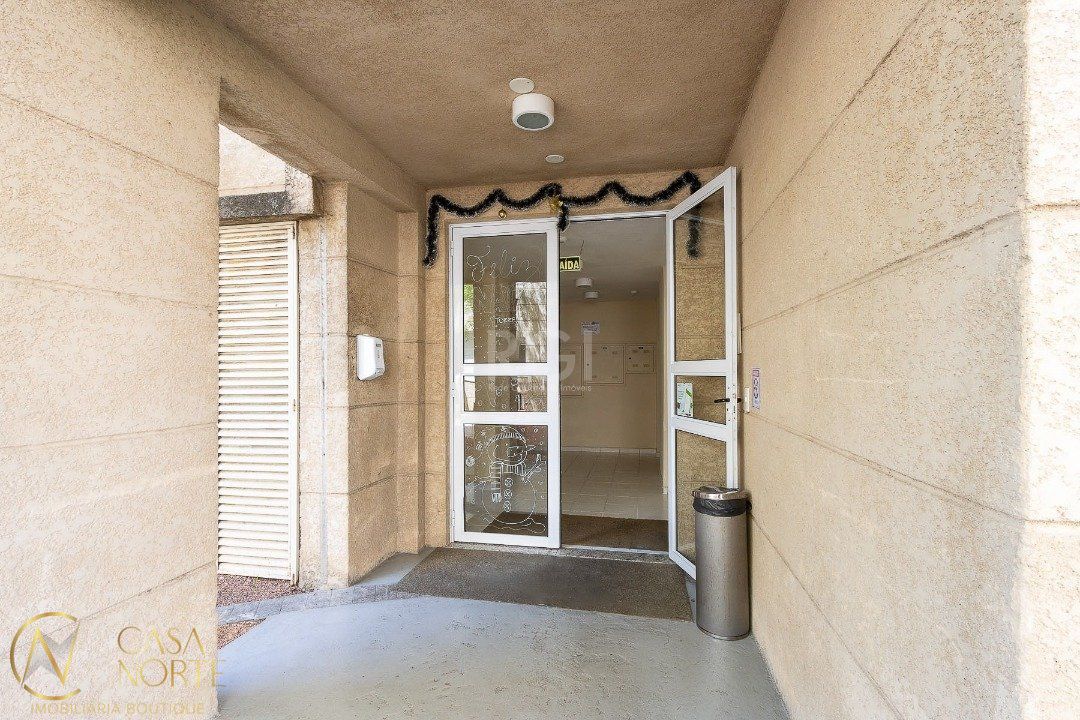 Apartamento à venda com 3 quartos, 61m², 1 suíte, 1 vaga, Avenida Juca Batista no bairro Cavalhada em Porto Alegre