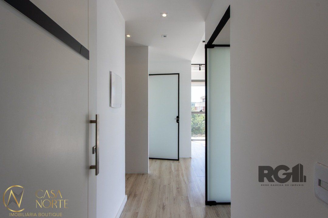 Sala Comercial à venda , 32m², 1 vaga, Doutor Armando Barbedo no bairro Tristeza em Porto Alegre