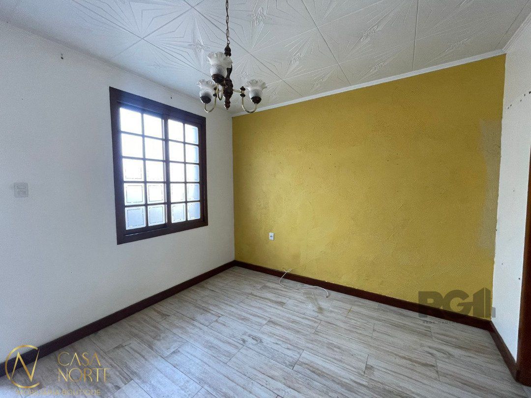 Terreno à venda  com 330m², Rua Nossa Senhora das Graças no bairro Glória em Porto Alegre