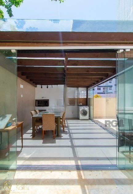 Apartamento à venda com 3 quartos, 203m², 1 suíte, Rua Doutor Armando Barbedo no bairro Tristeza em Porto Alegre