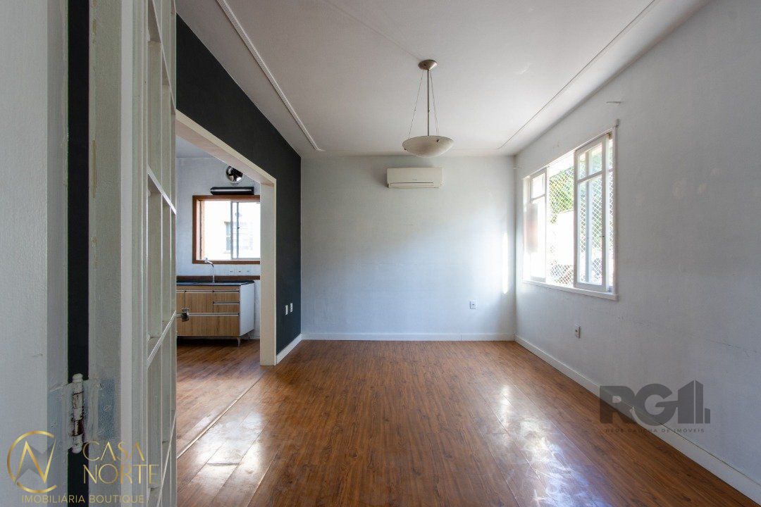 Apartamento à venda com 2 quartos, 73m², Avenida Ganzo no bairro Menino Deus em Porto Alegre