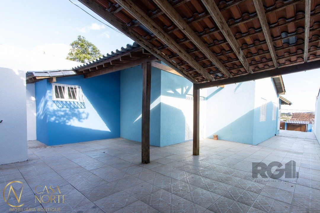 Casa à venda com 3 quartos, 124m², 1 suíte, 2 vagas, Rua Gregorio Perez no bairro Cavalhada em Porto Alegre