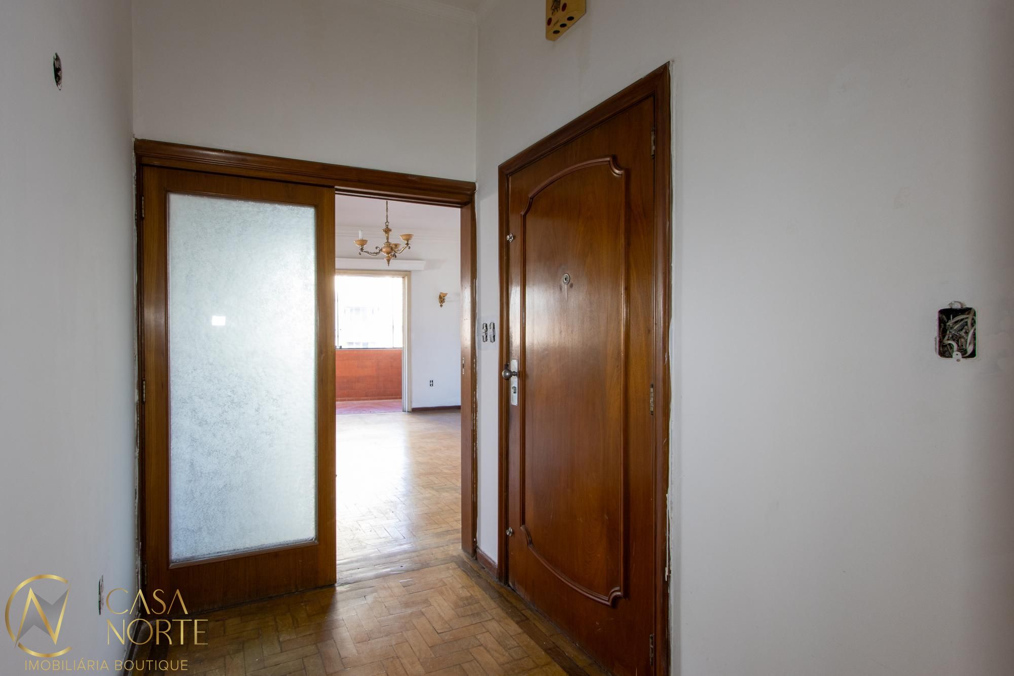 Apartamento à venda com 3 quartos, 238m², 1 suíte, 1 vaga, Avenida Cristovao Colombo no bairro Floresta em Porto Alegre