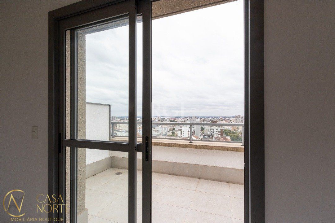 Sala Comercial à venda , 70m², Avenida Mariland no bairro São João em Porto Alegre