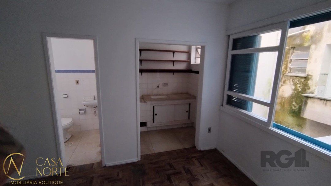 Kitnet à venda com 1 quarto, 27m², Rua Gonçalo de Carvalho no bairro Floresta em Porto Alegre