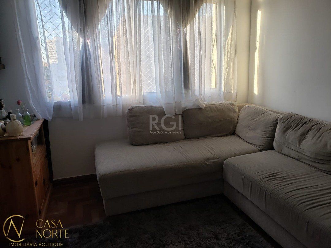 Apartamento à venda com 2 quartos, 53m², Rua Eurico Lara no bairro Medianeira em Porto Alegre