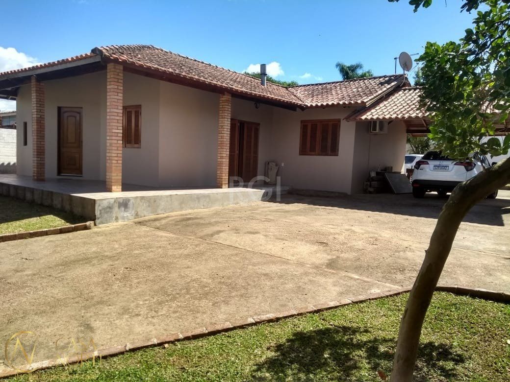 Casa à venda com 2 quartos, 250m², 4 vagas, Rua do Jesuíno - Lado Par no bairro Lageado em Porto Alegre