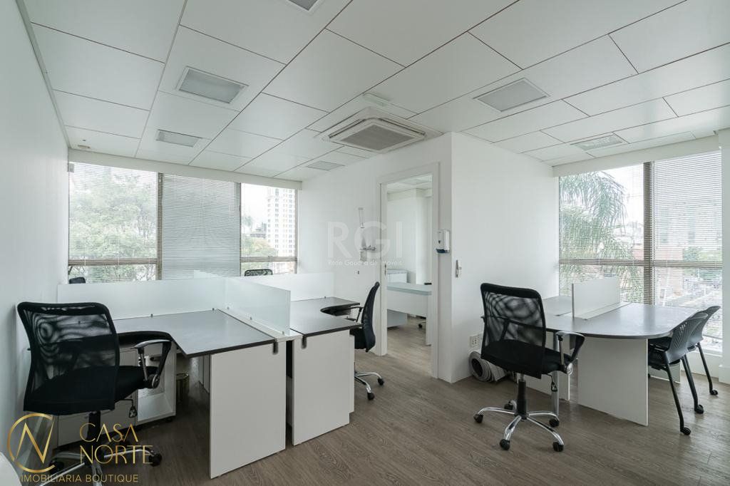 Sala Comercial à venda , 53m², 1 vaga, Rua Furriel Luiz Antônio de Vargas no bairro Bela Vista em Porto Alegre