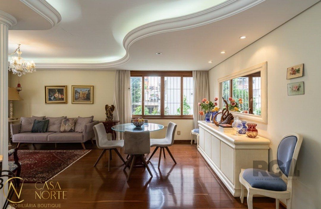 Apartamento à venda com 3 quartos, 131m², 1 suíte, 1 vaga, Rua Felicissimo de Azevedo no bairro Auxiliadora em Porto Alegre