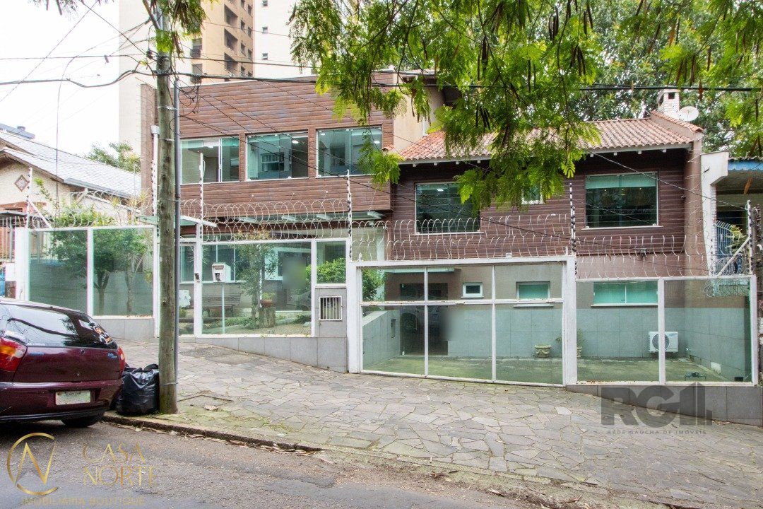 Casa Comercial à venda , 315m², Rua João Ribeiro no bairro Petrópolis em Porto Alegre