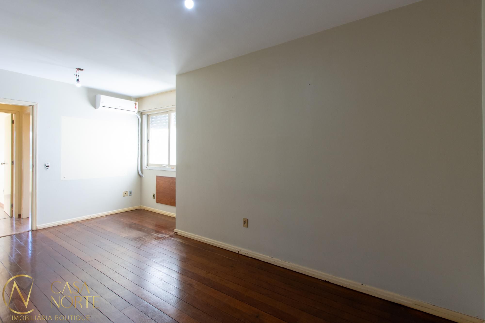 Apartamento à venda com 2 quartos, 76m², 1 vaga, Praça Nações Unidas no bairro Petrópolis em Porto Alegre