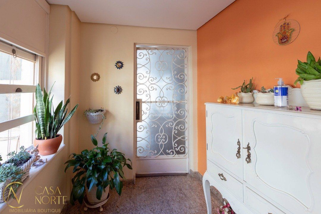 Apartamento à venda com 3 quartos, 160m², 1 suíte, 2 vagas, Rua dos Andradas no bairro Centro Histórico em Porto Alegre