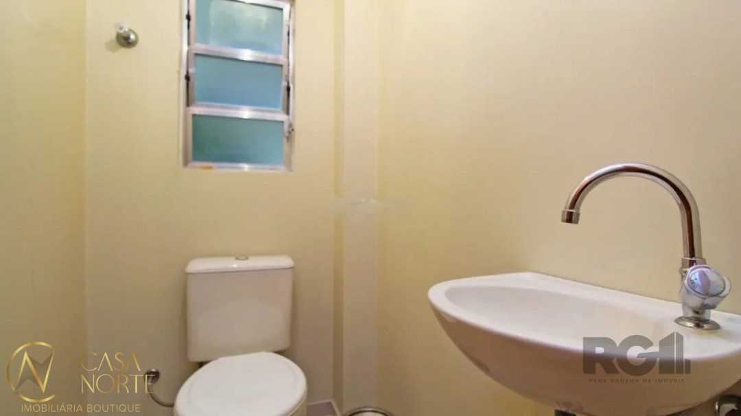 Apartamento à venda com 3 quartos, 112m², 1 suíte, Rua Félix da Cunha no bairro Floresta em Porto Alegre