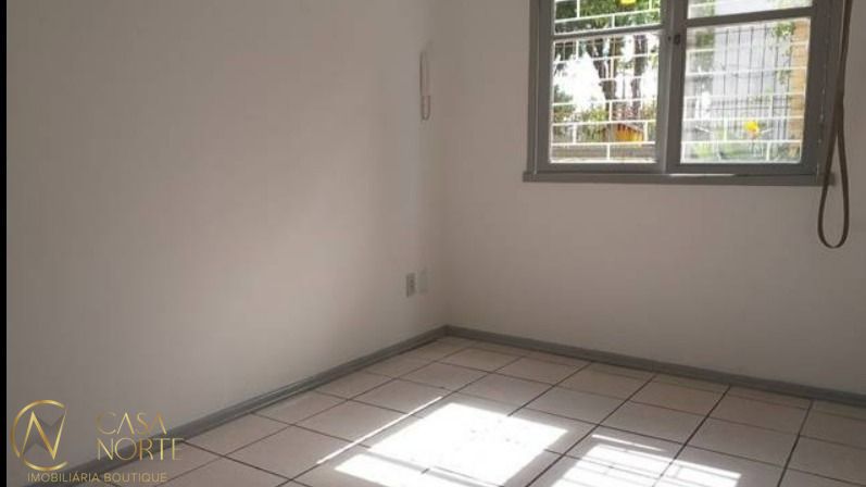 Apartamento à venda com 2 quartos, 46m², 1 vaga, Rua José Domingos Varella no bairro Cavalhada em Porto Alegre