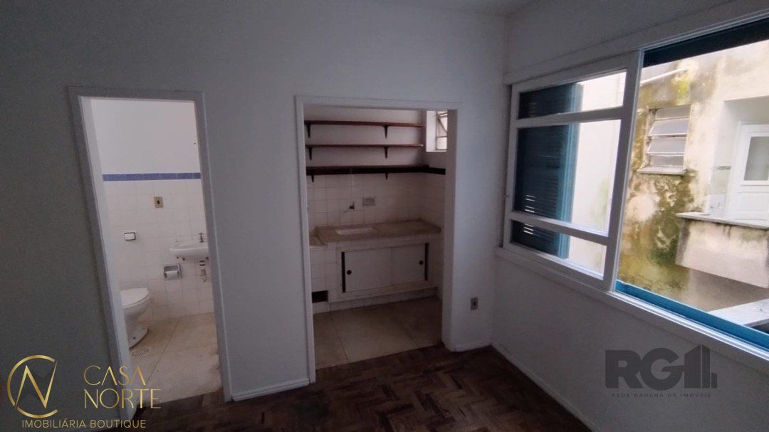 Kitnet à venda com 1 quarto, 27m², Rua Gonçalo de Carvalho no bairro Floresta em Porto Alegre