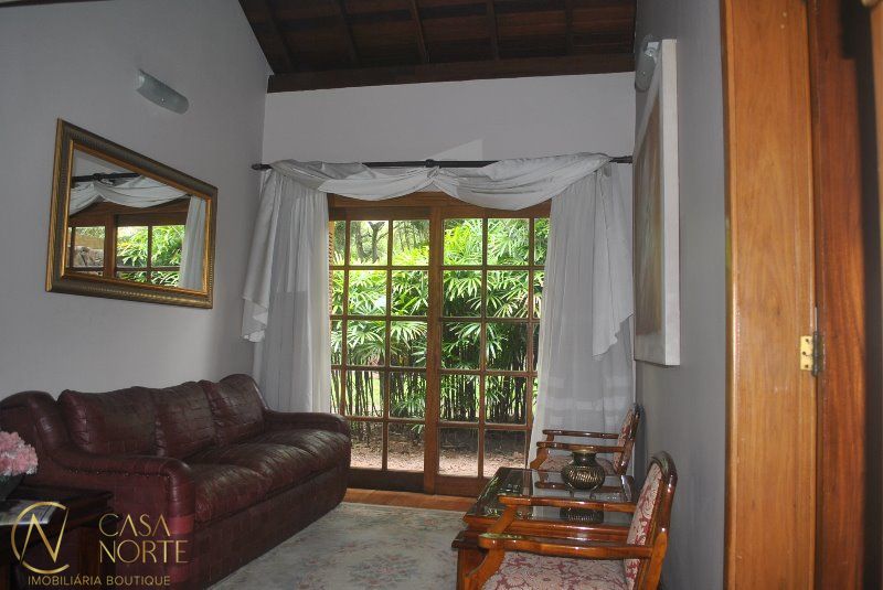 Casa de Condomínio à venda com 4 quartos, 550m², 4 suítes, 2 vagas, Avenida da Cavalhada no bairro Cavalhada em Porto Alegre