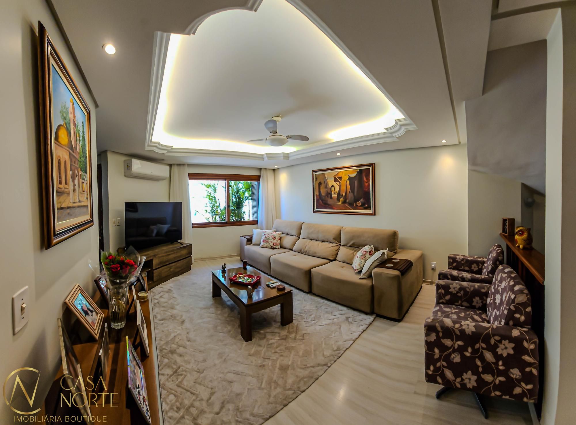 Casa de Condomínio à venda com 3 quartos, 260m², 1 suíte, 3 vagas, Rua Padre João Batista Reus no bairro Vila Conceição em Porto Alegre