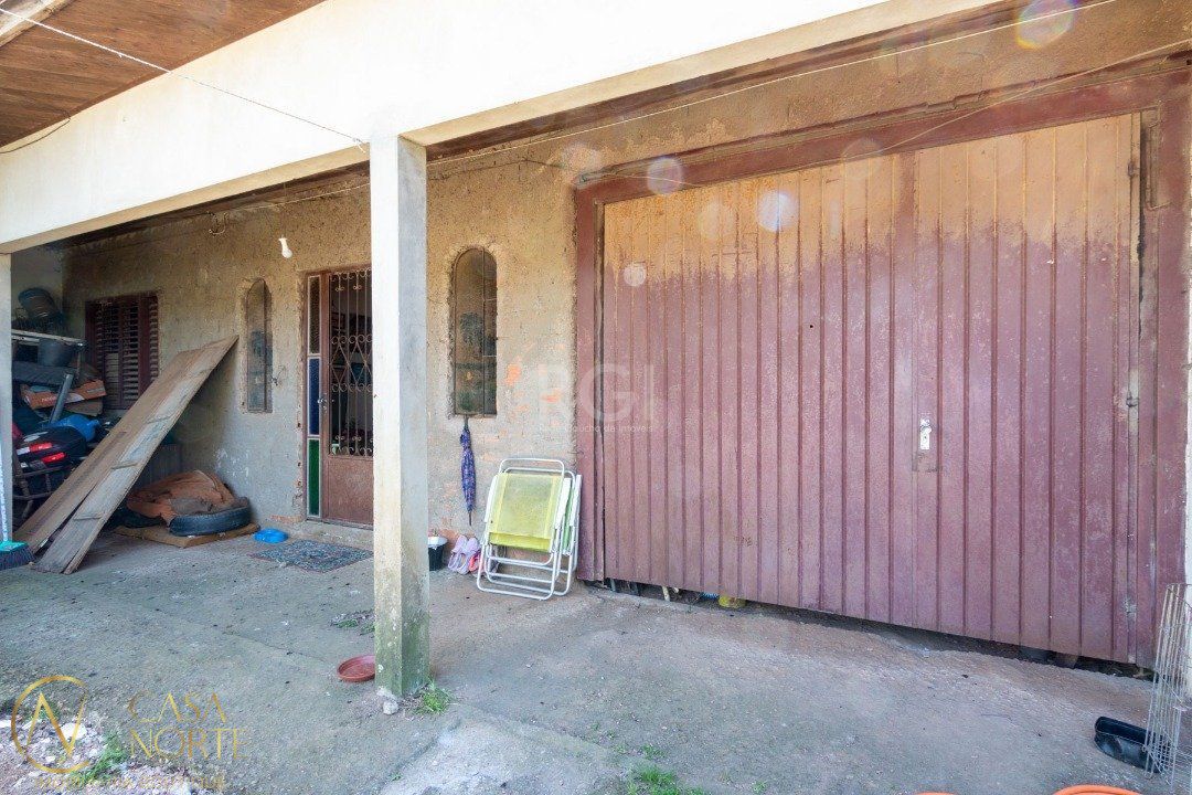 Casa à venda com 3 quartos, 2200m², Estrada São Francisco no bairro Lomba do Pinheiro em Porto Alegre