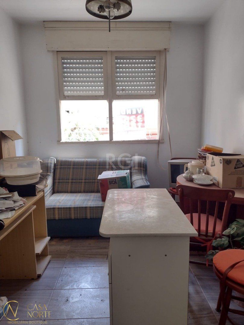 Apartamento à venda com 2 quartos, 48m², 1 vaga, Travessa Escobar no bairro Camaquã em Porto Alegre
