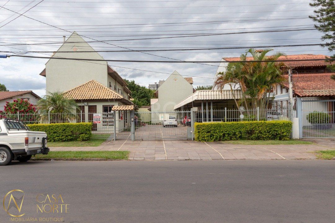 Casa de Condomínio à venda com 3 quartos, 98m², 1 suíte, 1 vaga, Rua Camaqua no bairro Camaquã em Porto Alegre