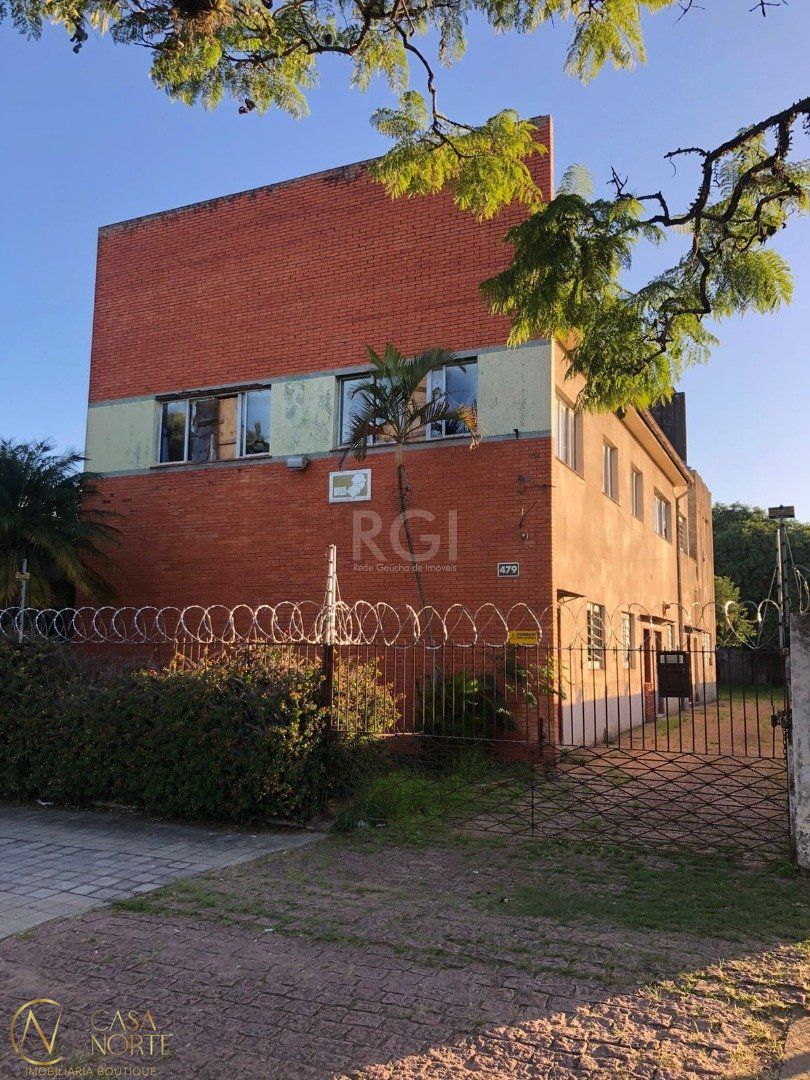 Terreno à venda  com 831m², Rua Coronel Claudino no bairro Cristal em Porto Alegre