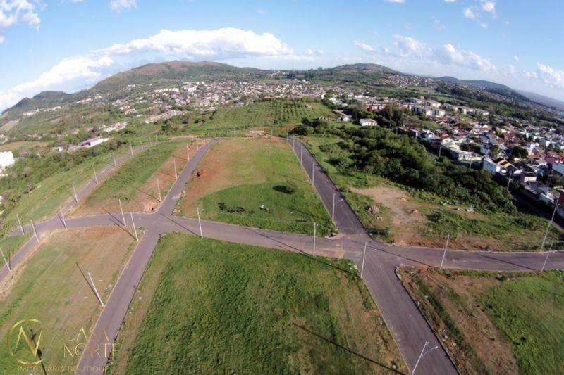 Terreno à venda  com 334m², Rua Catarino Andreatta no bairro Vila Nova em Porto Alegre