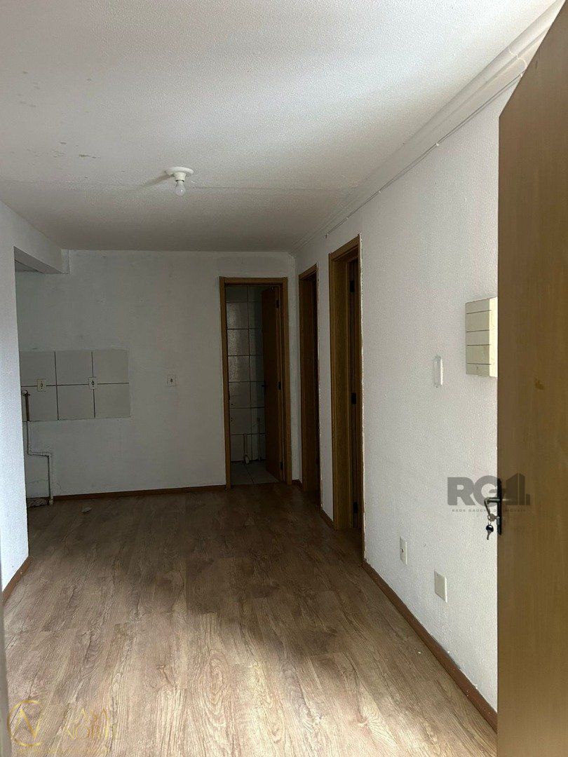 Apartamento à venda com 2 quartos, 43m², 1 vaga, Rua São Guilherme no bairro Vila São José em Porto Alegre