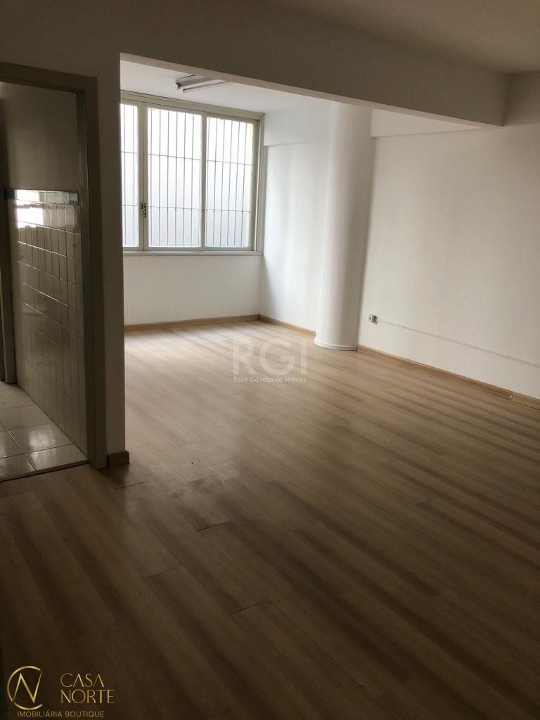 Sala Comercial à venda , 50m², Rua Vigario José Inácio no bairro Centro Histórico em Porto Alegre