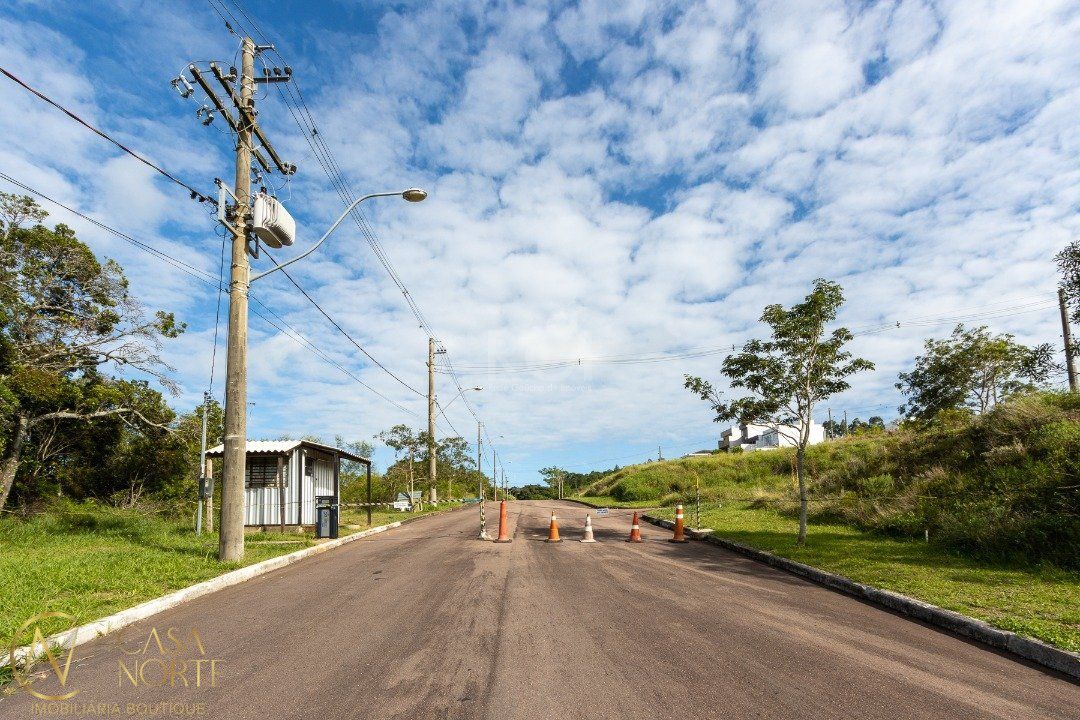 Terreno à venda  com 300m², Estrada Cristiano Kraemer no bairro Vila Nova em Porto Alegre