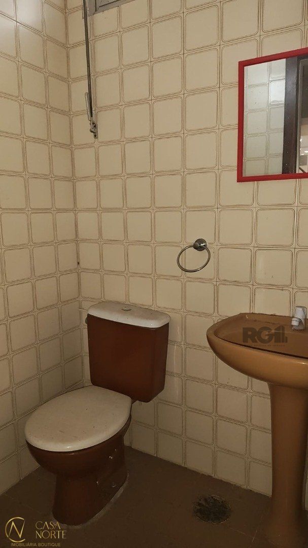 Loja à venda , 26m², Rua Vinte e Quatro de Outubro no bairro Moinhos de Vento em Porto Alegre