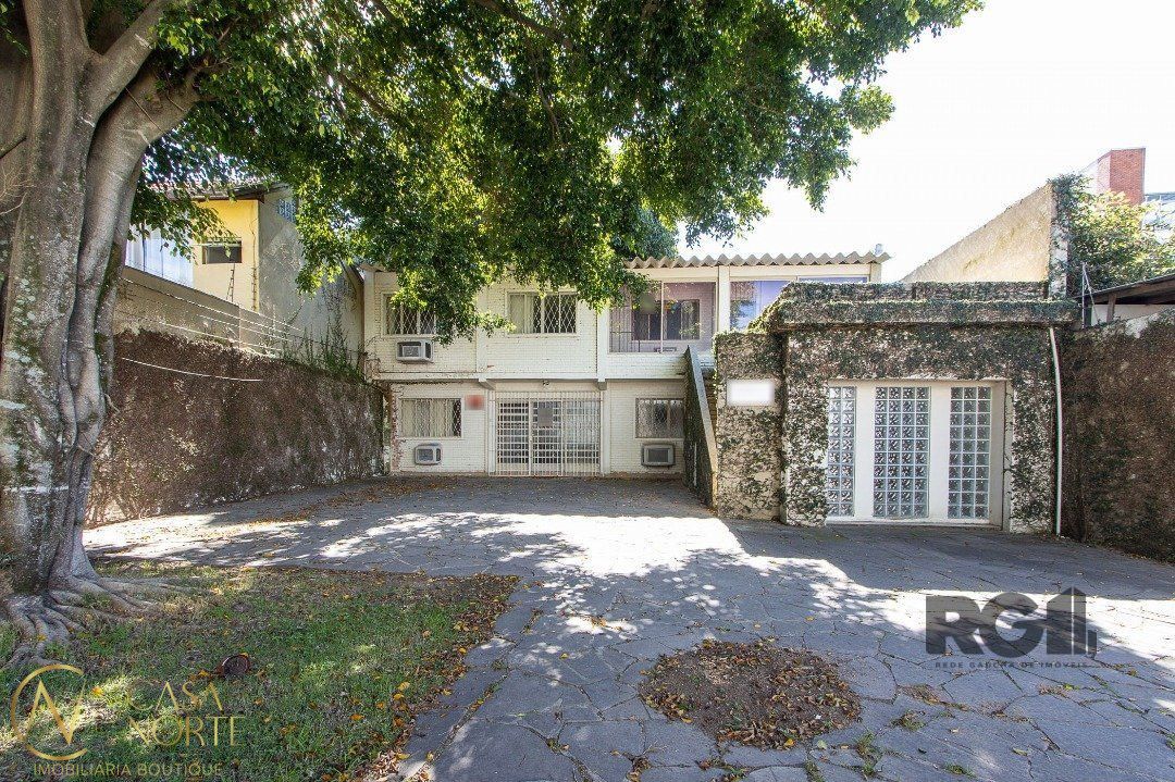 Casa Comercial à venda , 181m², 10 vagas, Rua Iete no bairro Tristeza em Porto Alegre