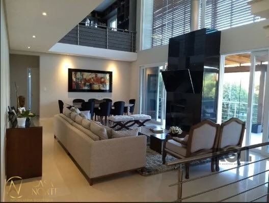 Casa à venda com 3 quartos, 404m², 1 suíte, 2 vagas, Rua Deputado Astério de Mello no bairro Teresópolis em Porto Alegre