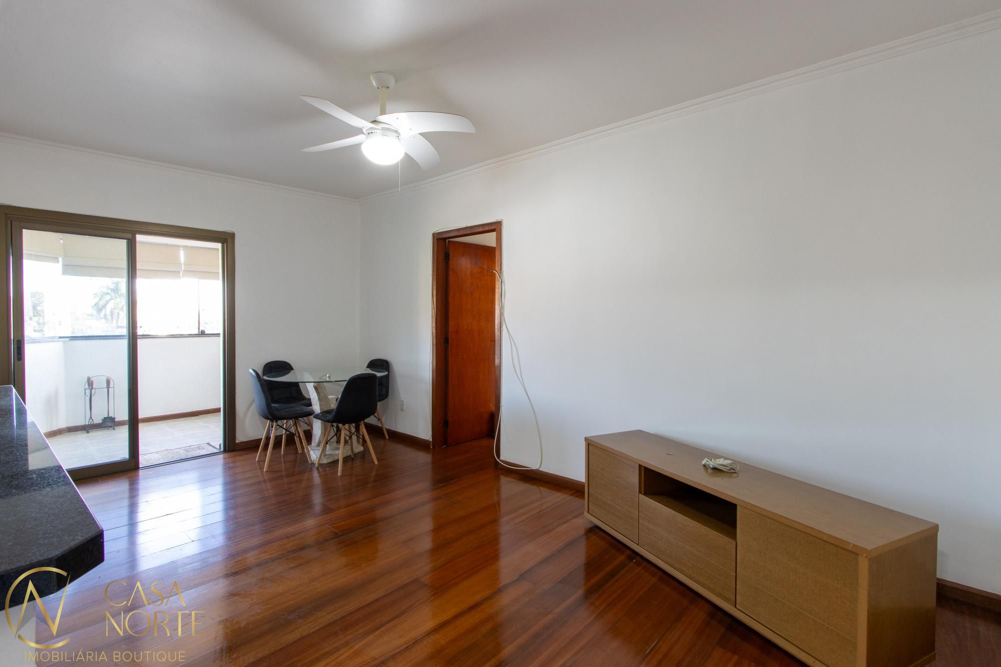 Apartamento à venda com 3 quartos, 83m², 1 suíte, 1 vaga, Rua Taveira Júnior no bairro Nonoai em Porto Alegre