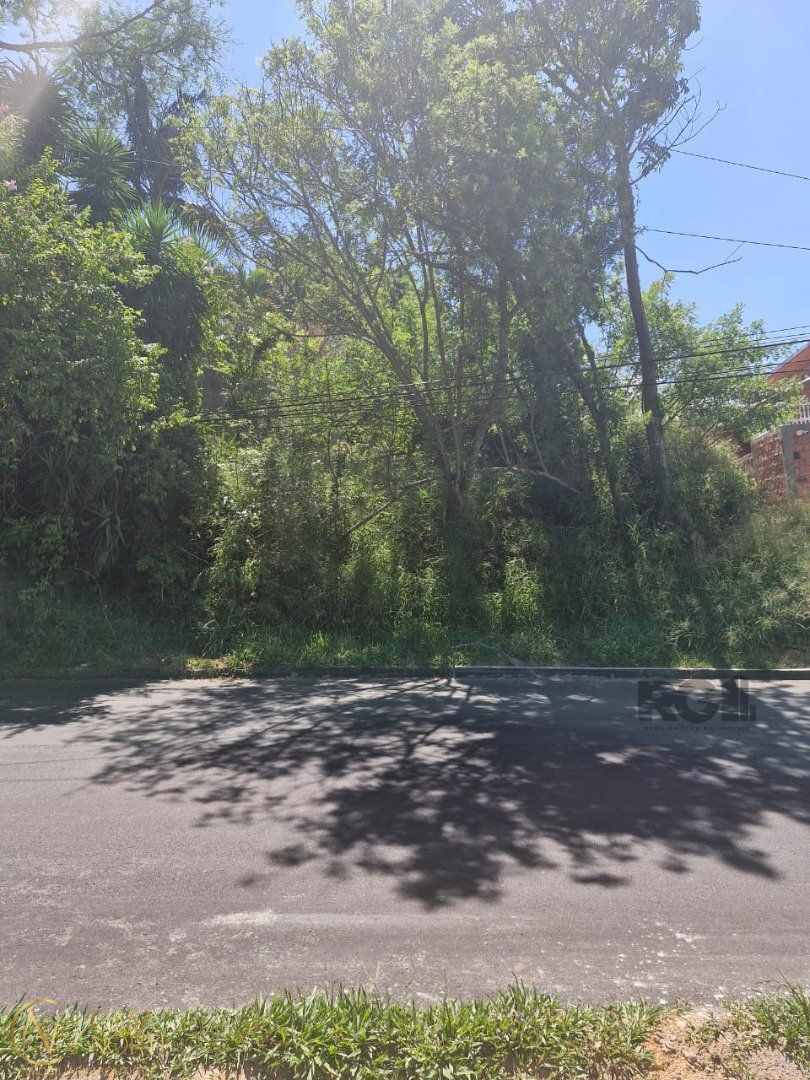 Terreno à venda  com 259m², Rua João Vieira de Aguiar Sobrinho no bairro Belém Novo em Porto Alegre