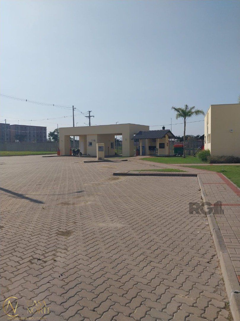 Terreno à venda  com 132m², Rua do Schneider no bairro Hípica em Porto Alegre
