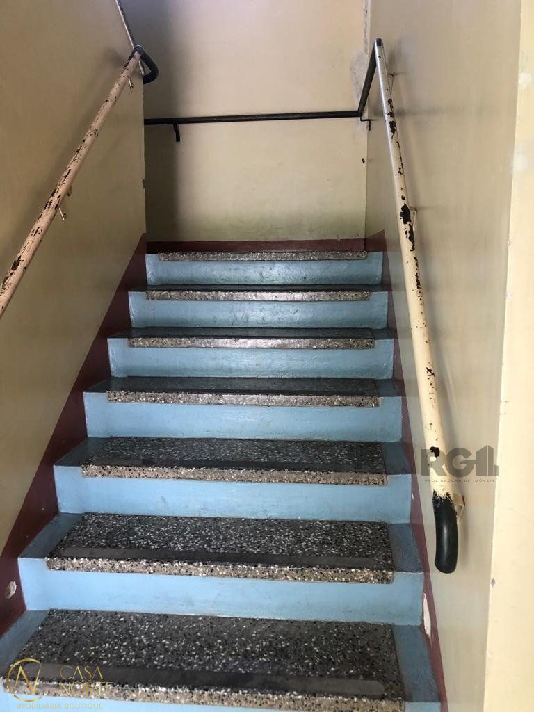 Apartamento à venda com 2 quartos, 47m², Rua João Mora no bairro Camaquã em Porto Alegre