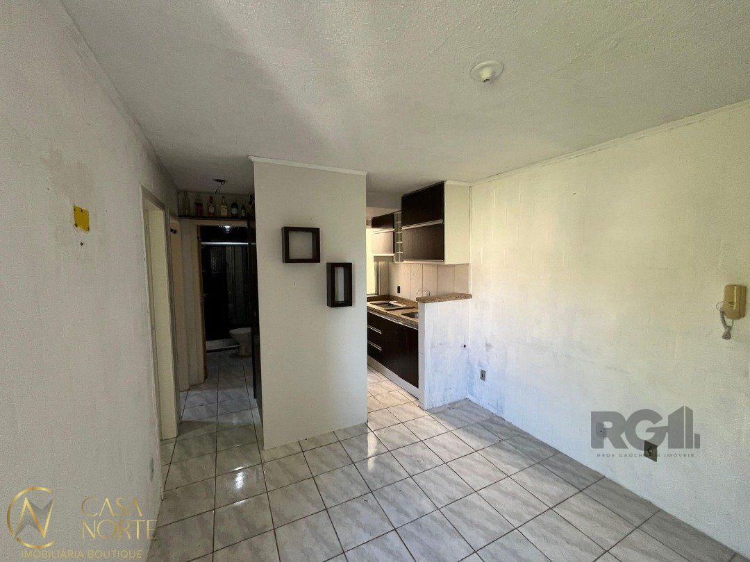 Apartamento à venda com 2 quartos, 38m², Avenida João Antônio Silveira no bairro Lomba do Pinheiro em Porto Alegre