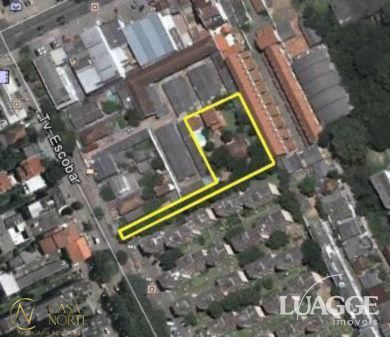 Casa à venda com 4 quartos, 200m², Travessa Escobar no bairro Camaquã em Porto Alegre