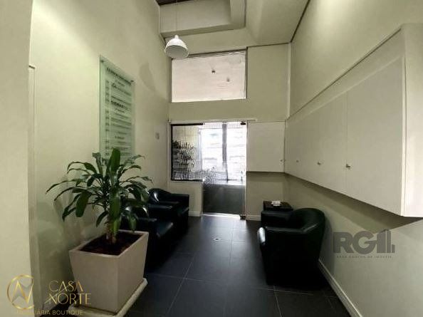 Sala Comercial à venda , 38m², Avenida Protásio Alves no bairro Rio Branco em Porto Alegre