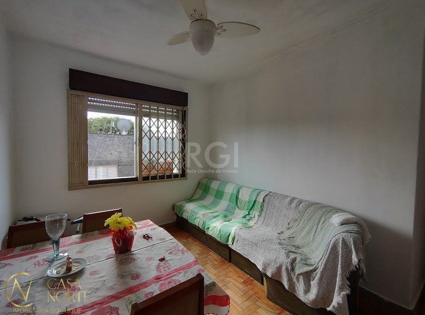 Apartamento à venda com 3 quartos, 65m², Avenida Nelson Pulgatti Moreira no bairro Cavalhada em Porto Alegre