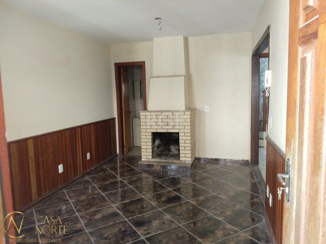 Casa à venda com 3 quartos, 123m², 1 suíte, 2 vagas, Rua João Costi no bairro Hípica em Porto Alegre