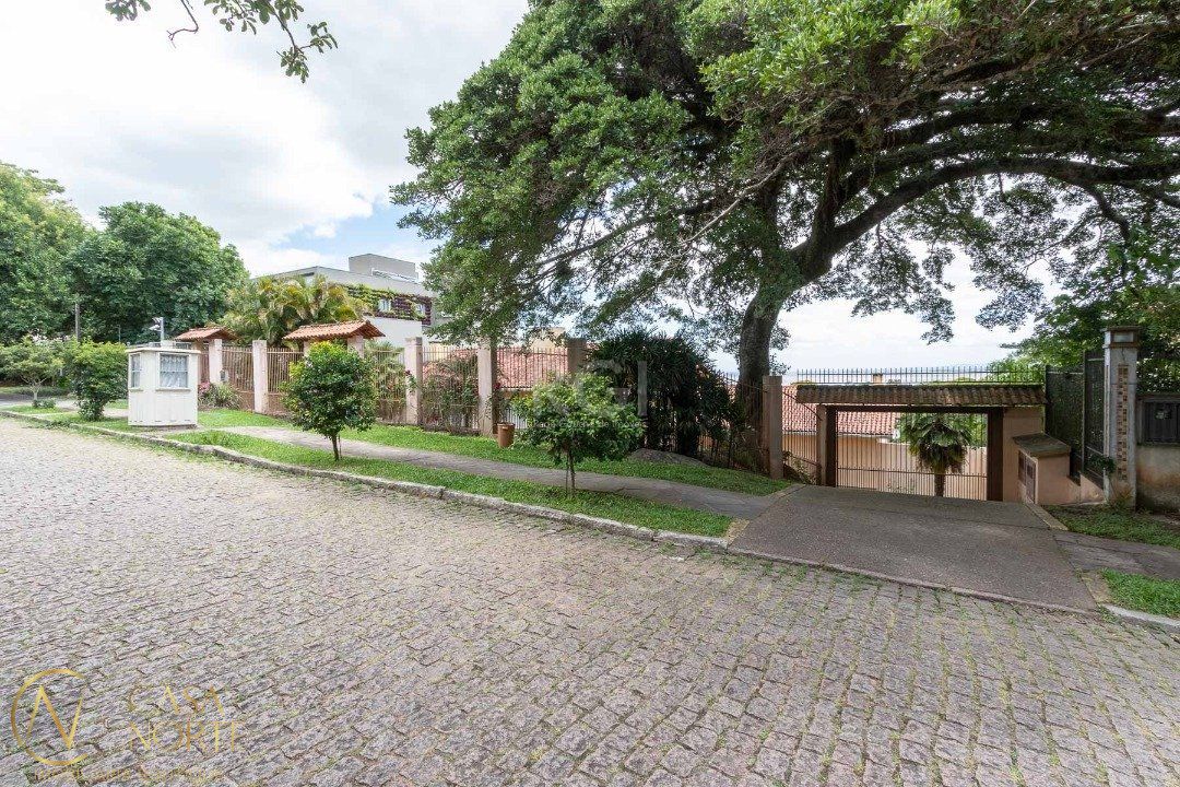 Casa à venda com 5 quartos, 1125m², 5 suítes, 5 vagas, Avenida Arlindo Pasqualini no bairro Jardim Isabel em Porto Alegre